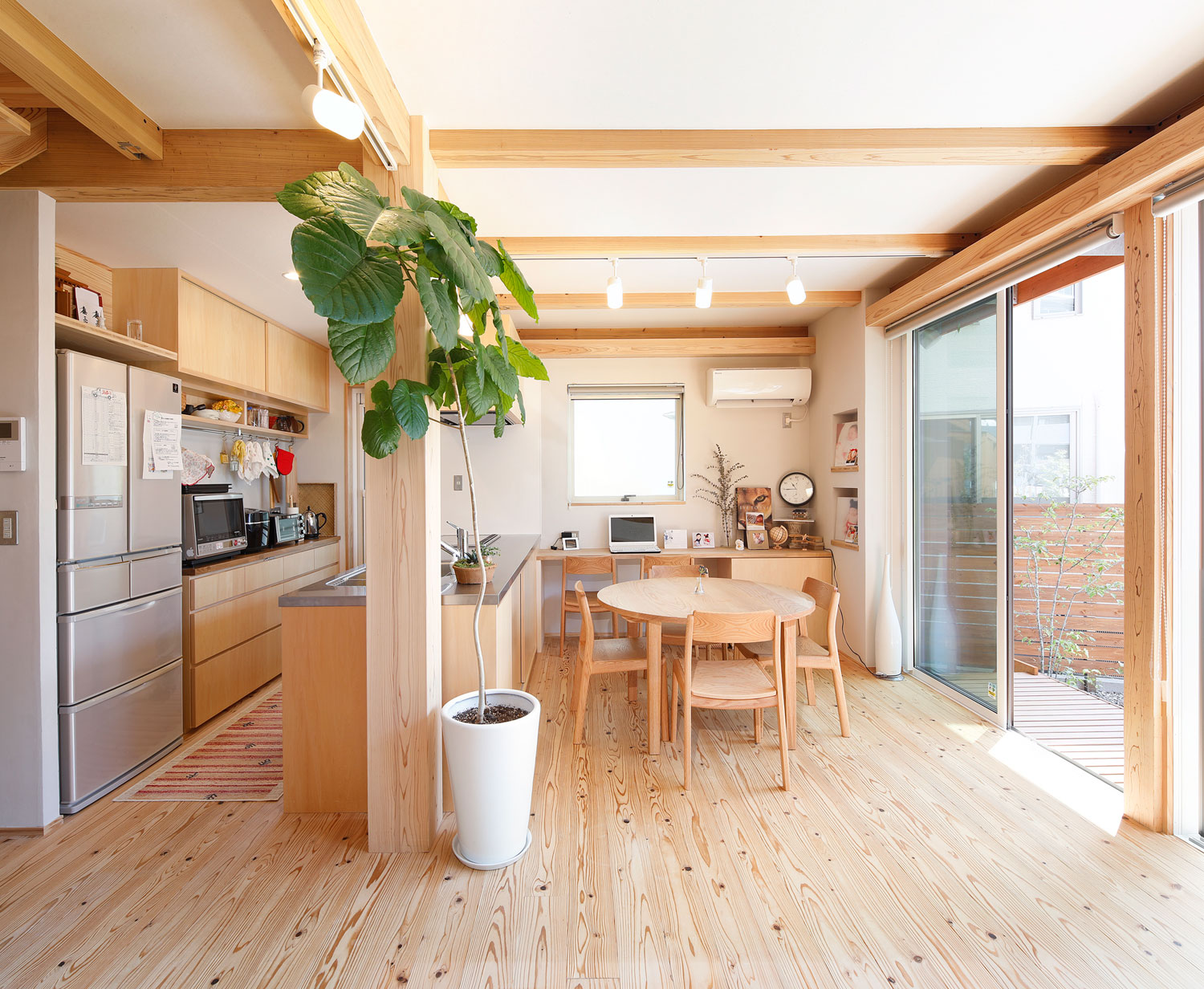 MOOK HOUSE　自然とつながる、開放的な住まい