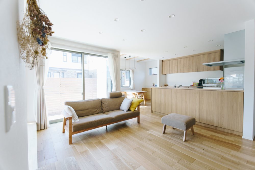 将来を見据えた間取りと飽きのこないナチュラルテイストの住まい